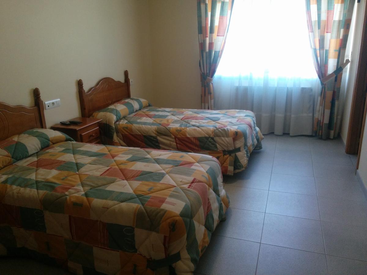 Hostal Carmen Ξενοδοχείο El Puente  Εξωτερικό φωτογραφία
